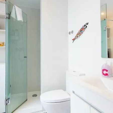 Plum Guide - Pumpkin Patch Apartment Lisbon